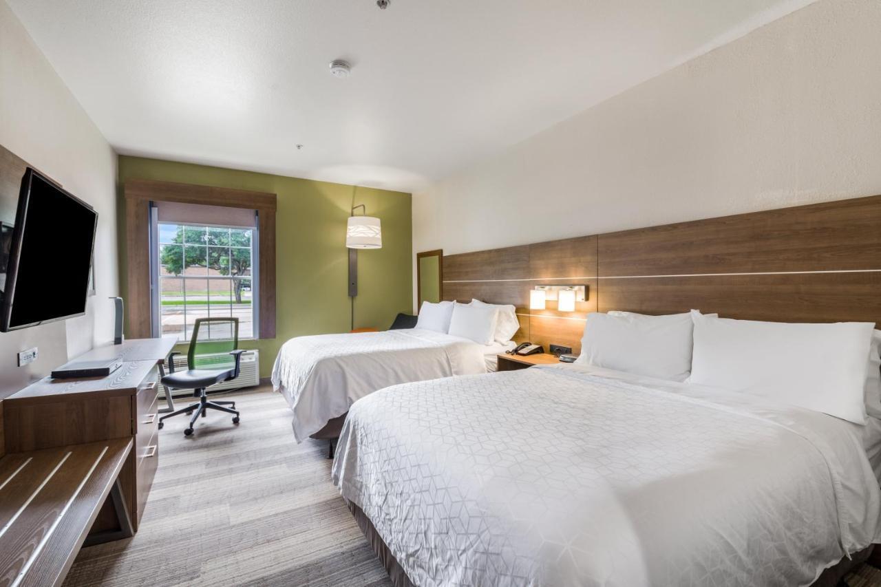 Holiday Inn Express Hotel & Suites Columbus By Ihg Exterior foto